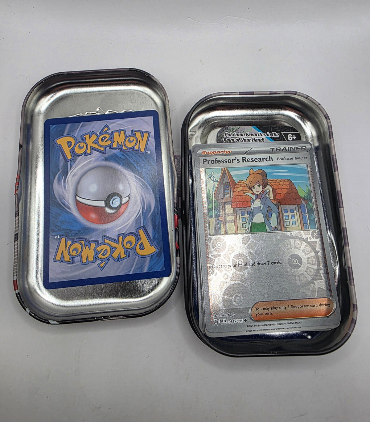 Pokémon TCG Mini Tin with 10 Pokémon Cards — Pre-Owned